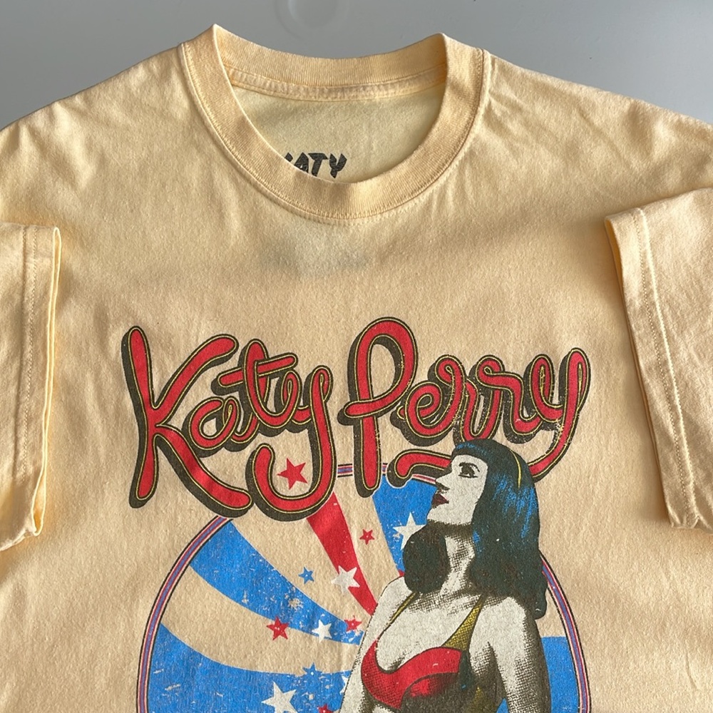 Katy Perry Merch Tshirt L